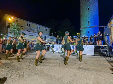 Mažorete Laško in Laška pihalna godba